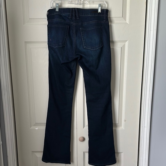 Kut from the Kloth Blue Boot Cut Jeans inseam approx 32” - Picture 3 of 3
